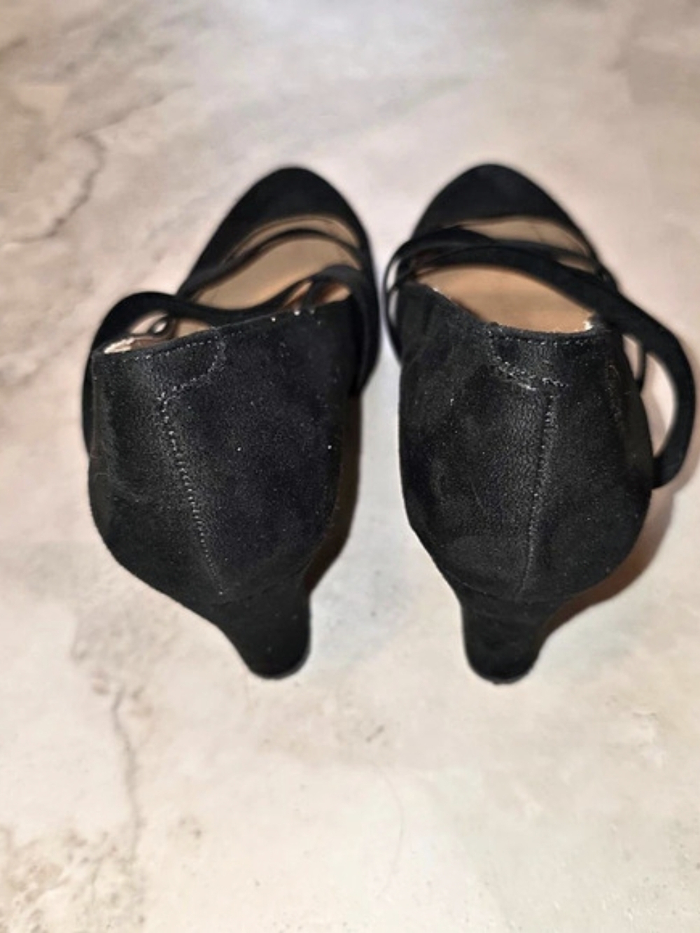 Journee Collection Black Strappy Block Heel Pumps - Picture 5 of 6
